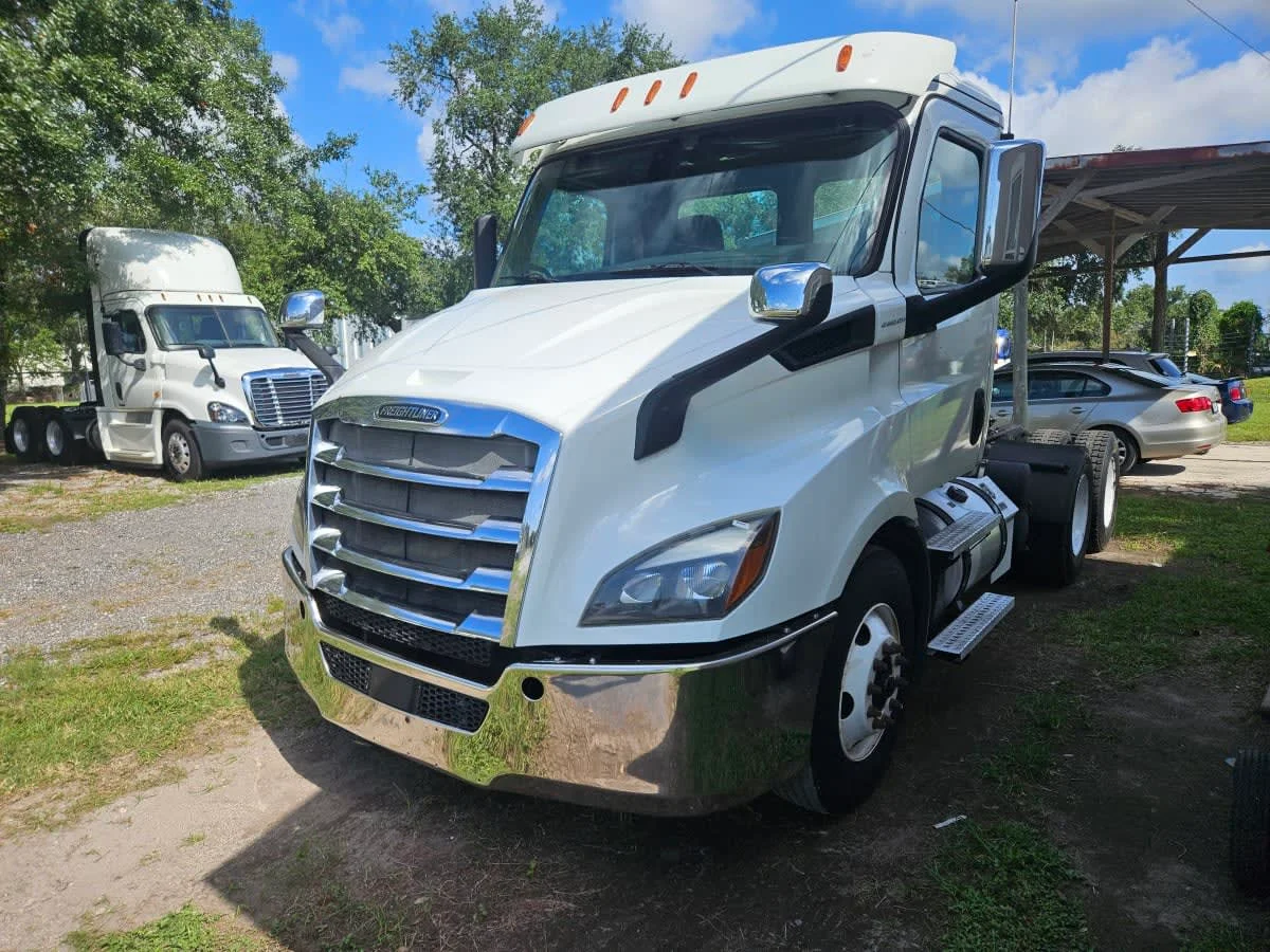2020 Freightliner Cascadia