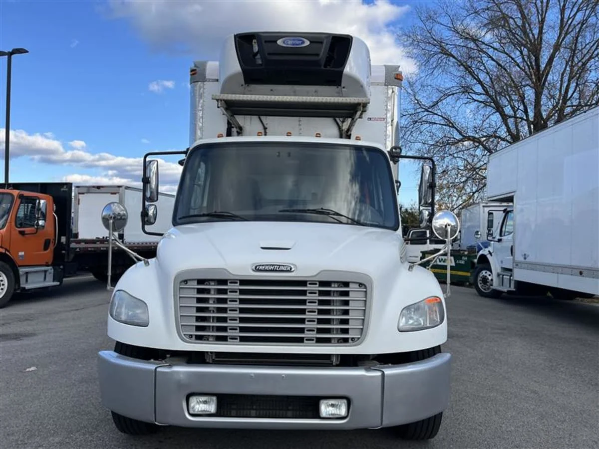2019 Freightliner M2 106 in Beltsville, MD — photo 2