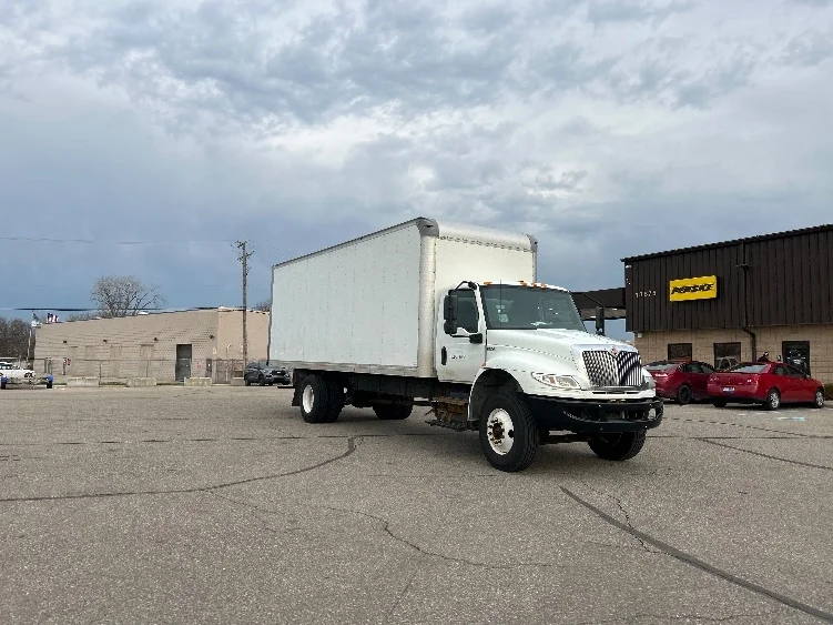 2020 International MV in Warren, MI