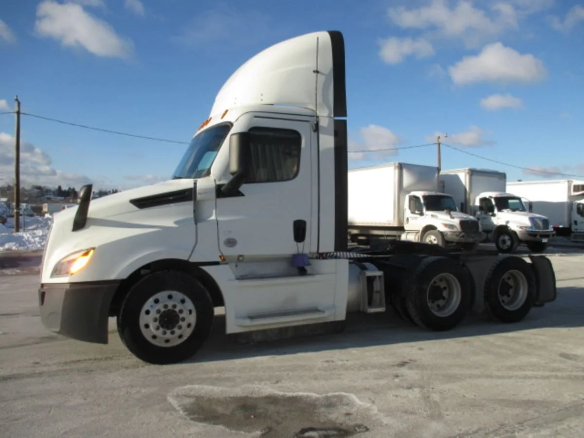 2022 Freightliner Cascadia in Allentown, PA