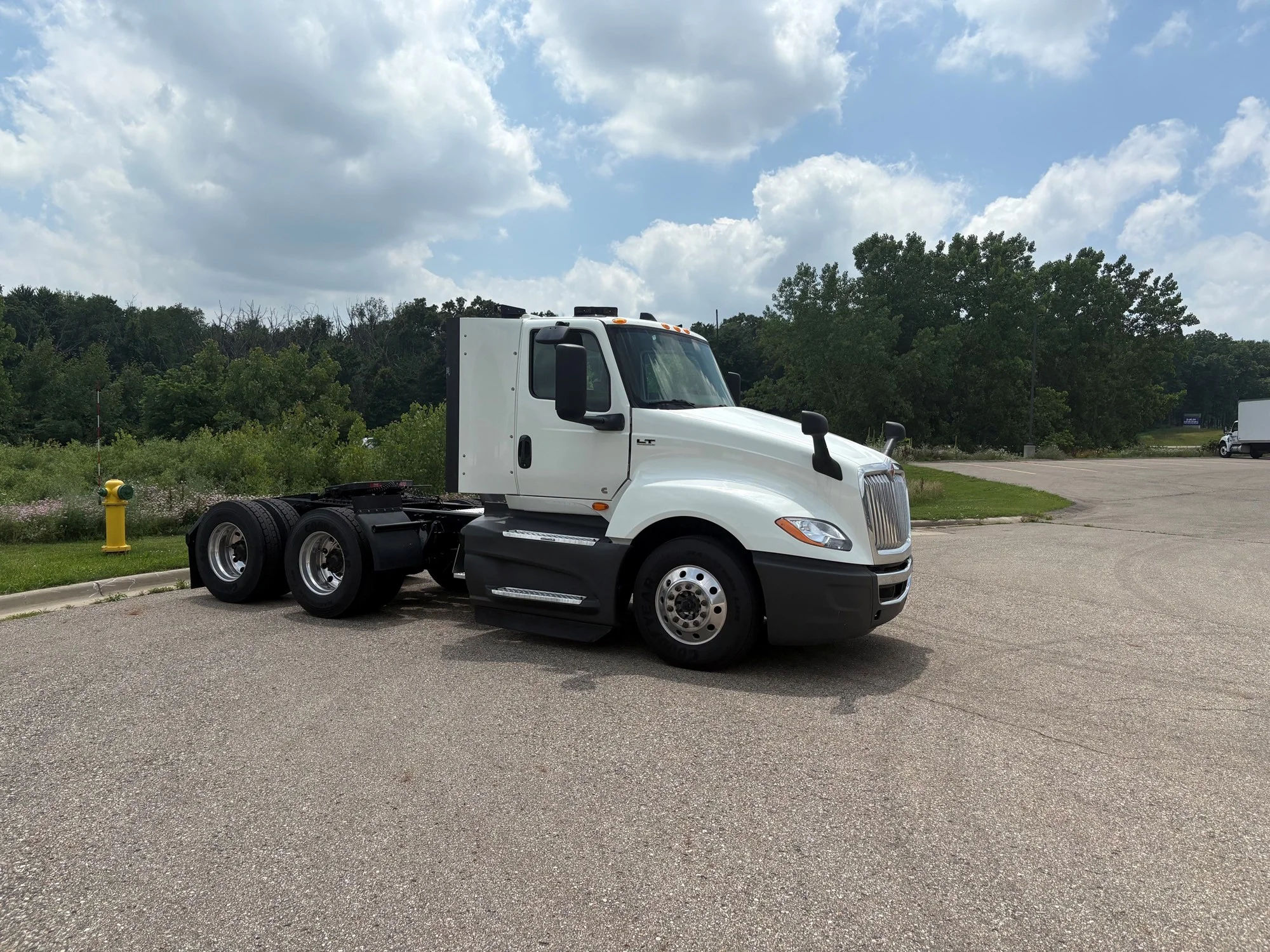 2021 International LT in West Michigan International, MI — photo 4