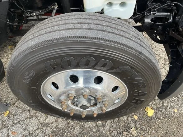 2021 International LT in West Michigan International, MI — photo 12