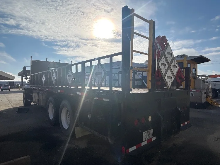 2019 Freightliner 114SD - image 6