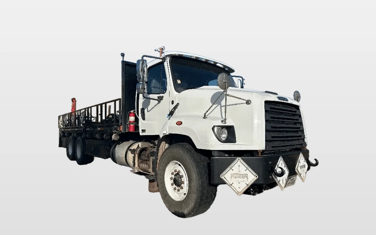 2019 Freightliner 114SD - image 1
