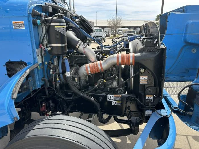 2020 Peterbilt 337 - image 9