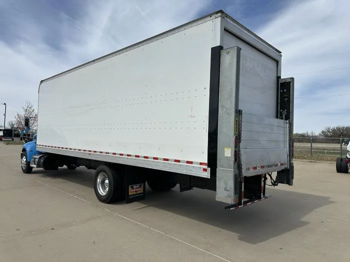 2020 Peterbilt 337 - image 6