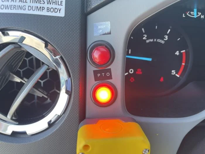 2026 Ford F-750 — photo 25