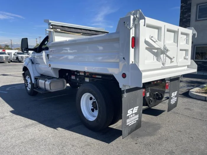 2026 Ford F-750 — photo 3
