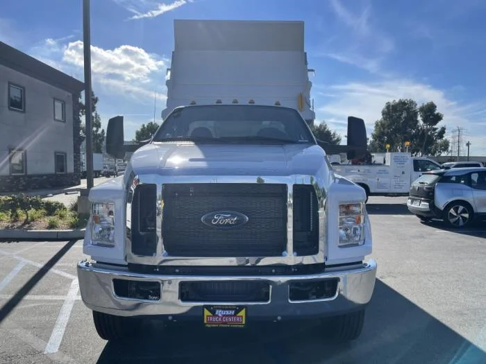 2026 Ford F-750 — photo 30