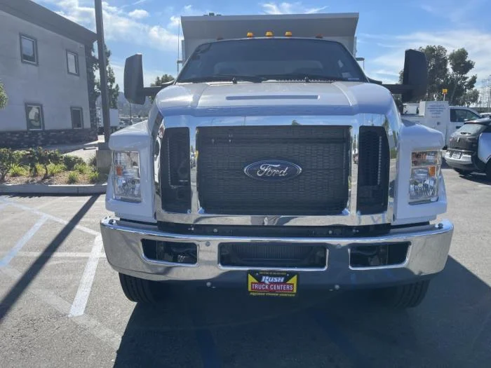 2026 Ford F-750 — photo 8