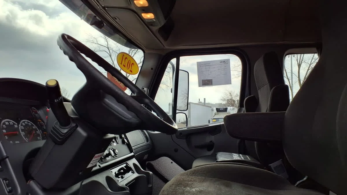 2021 Freightliner M2 106 in West Chester, OH — photo 7