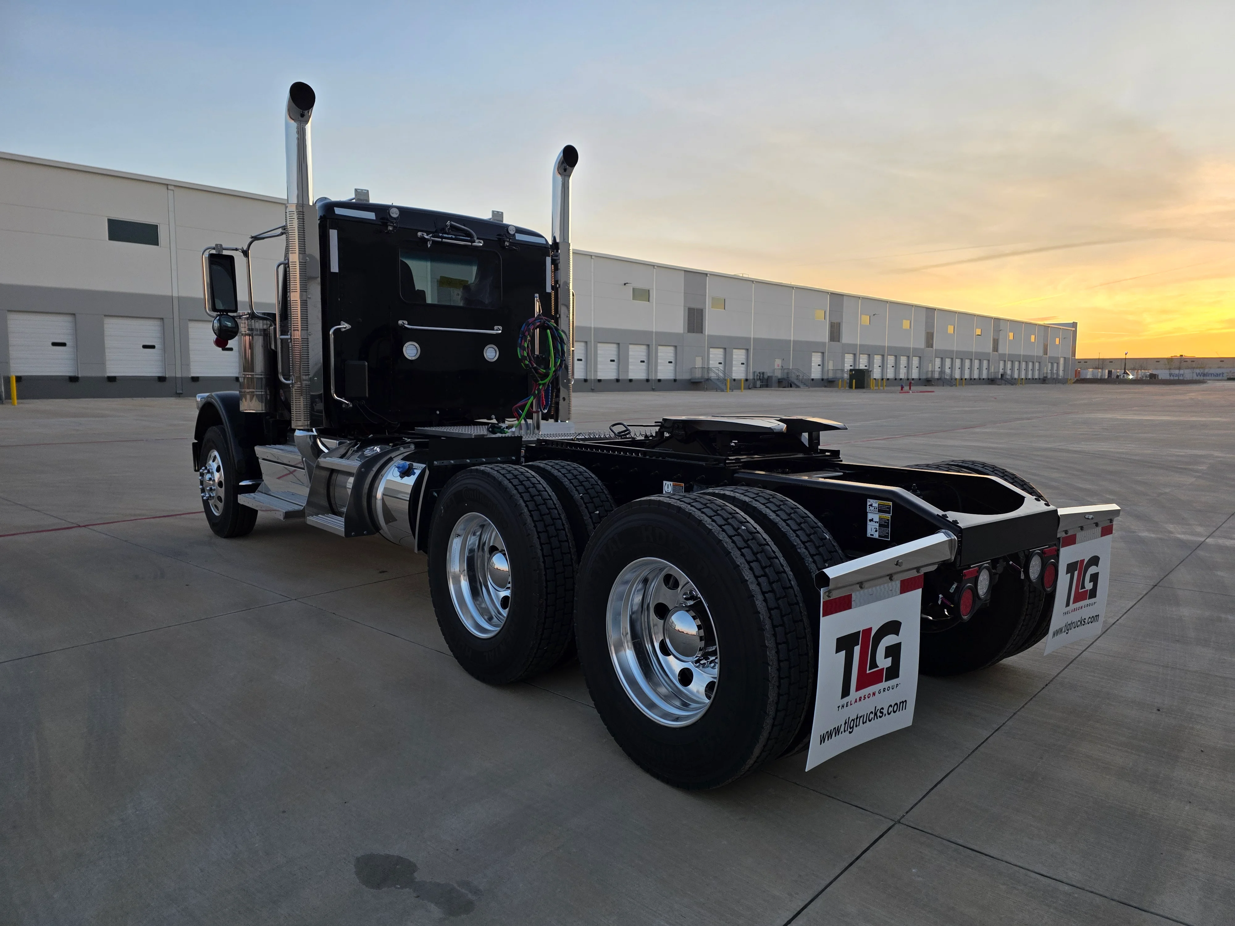 2027 Peterbilt 589 in Raleigh, NC — photo 3