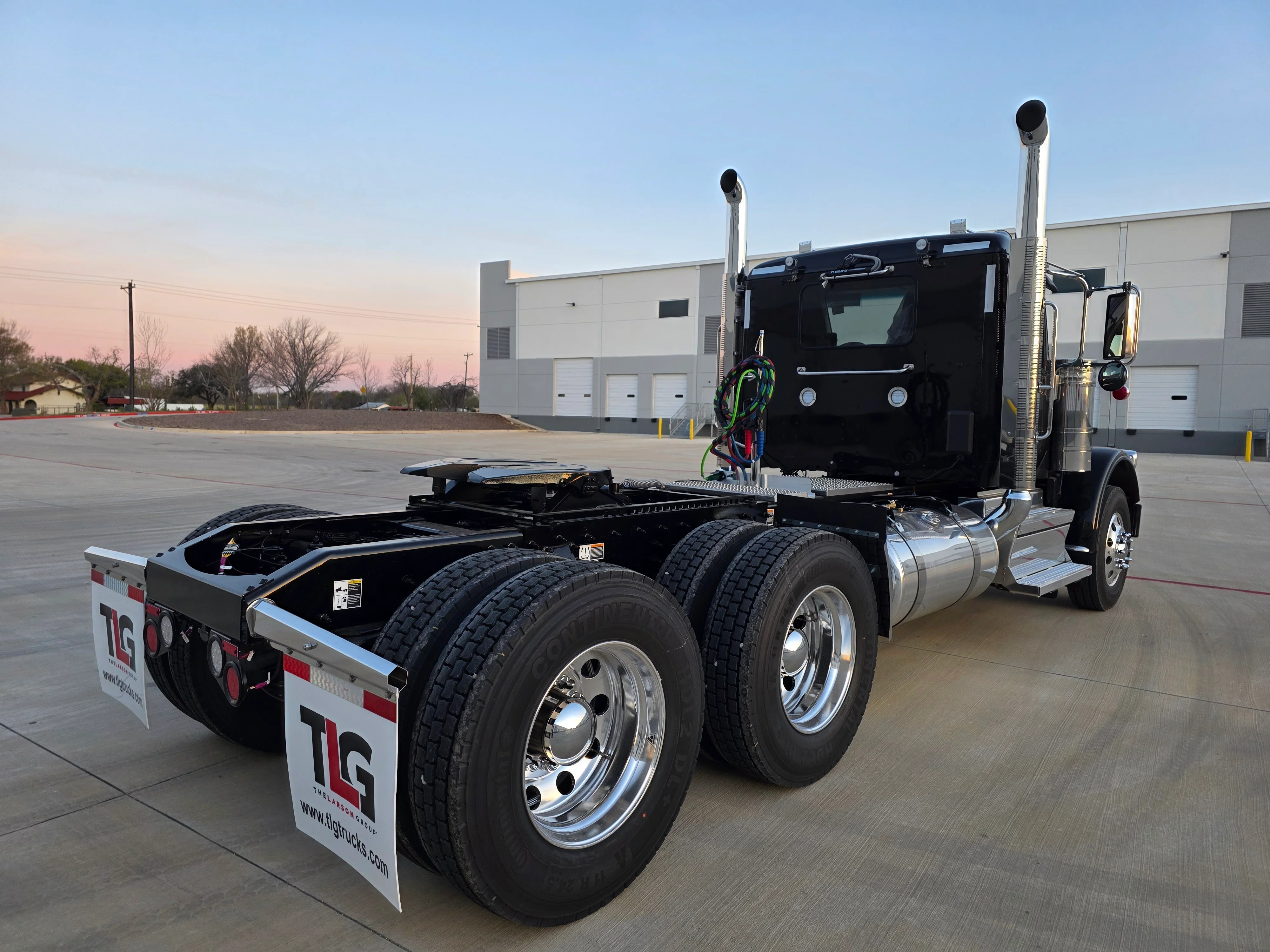 2027 Peterbilt 589 in Raleigh, NC — photo 5