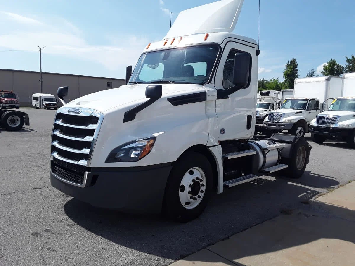 2020 Freightliner Cascadia in La Vergne, TN