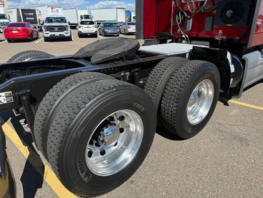 2021 Peterbilt 579 in Denver, CO — photo 6