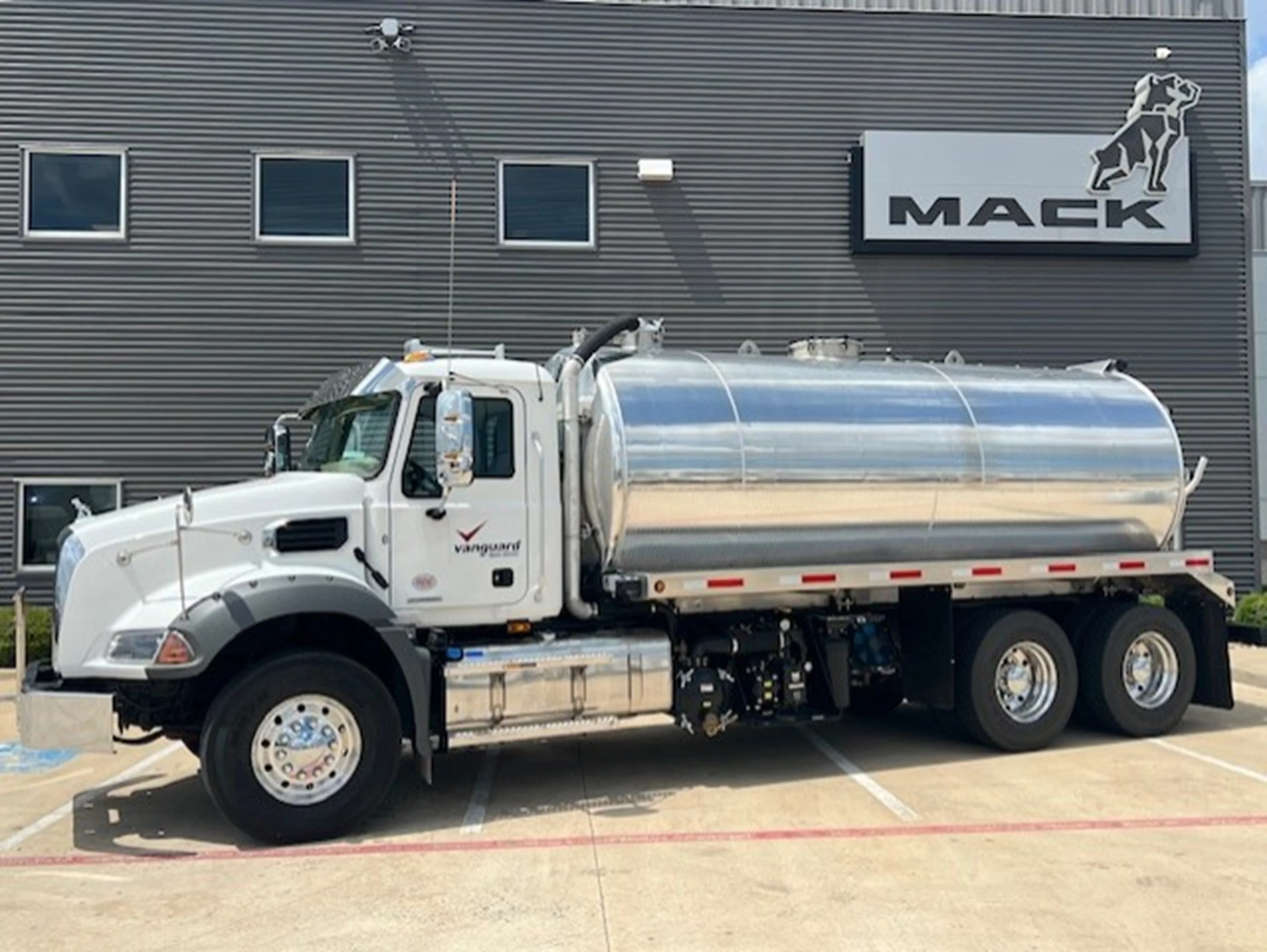 2026 Mack Granite