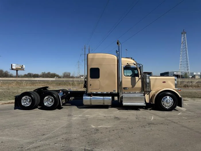 2027 Peterbilt 589 in Oklahoma City, OK — photo 6
