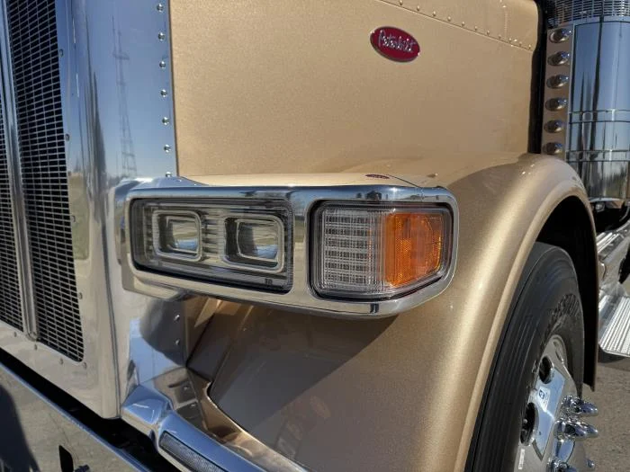 2027 Peterbilt 589 in Oklahoma City, OK — photo 11