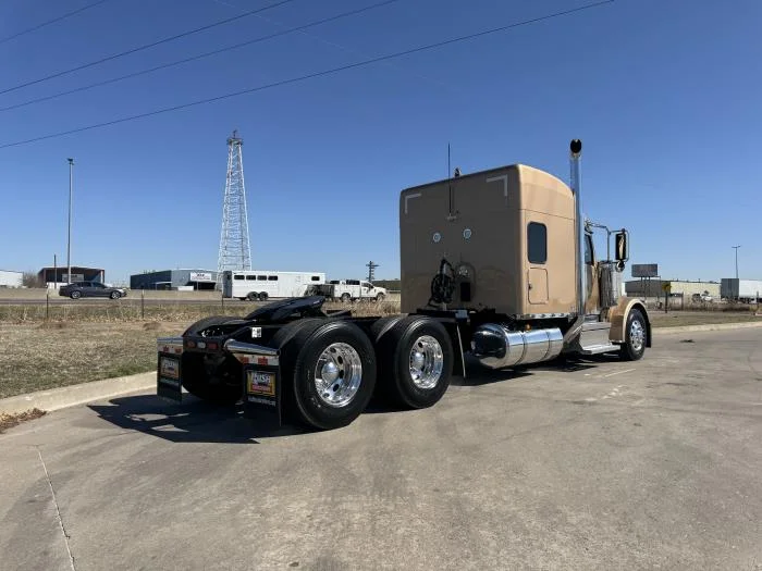 2027 Peterbilt 589 in Oklahoma City, OK — photo 7