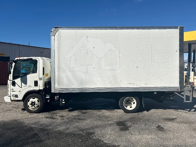 2022 Isuzu NRR - image 4