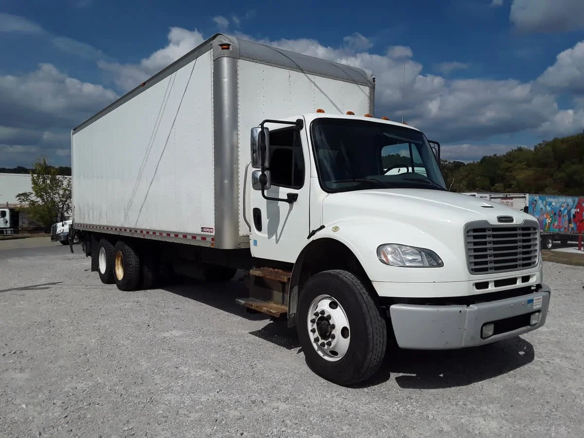 2020 Freightliner M2 106 - image 3