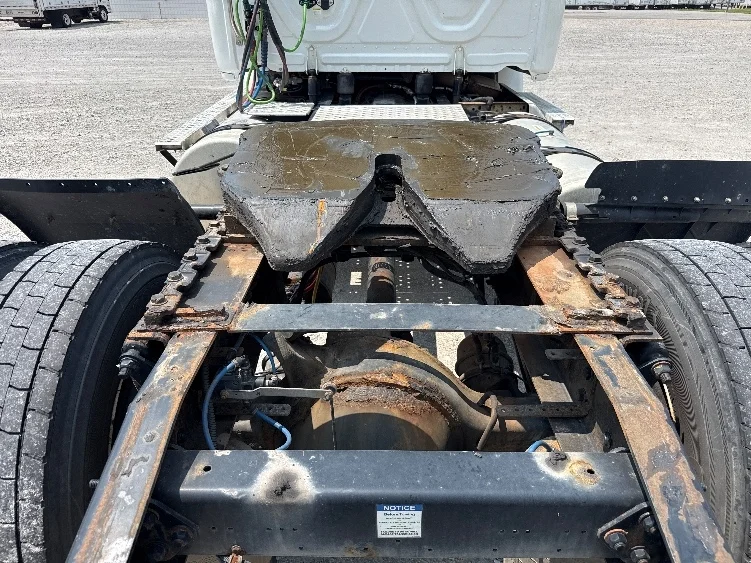 2020 Freightliner Cascadia in Findlay, OH — photo 6