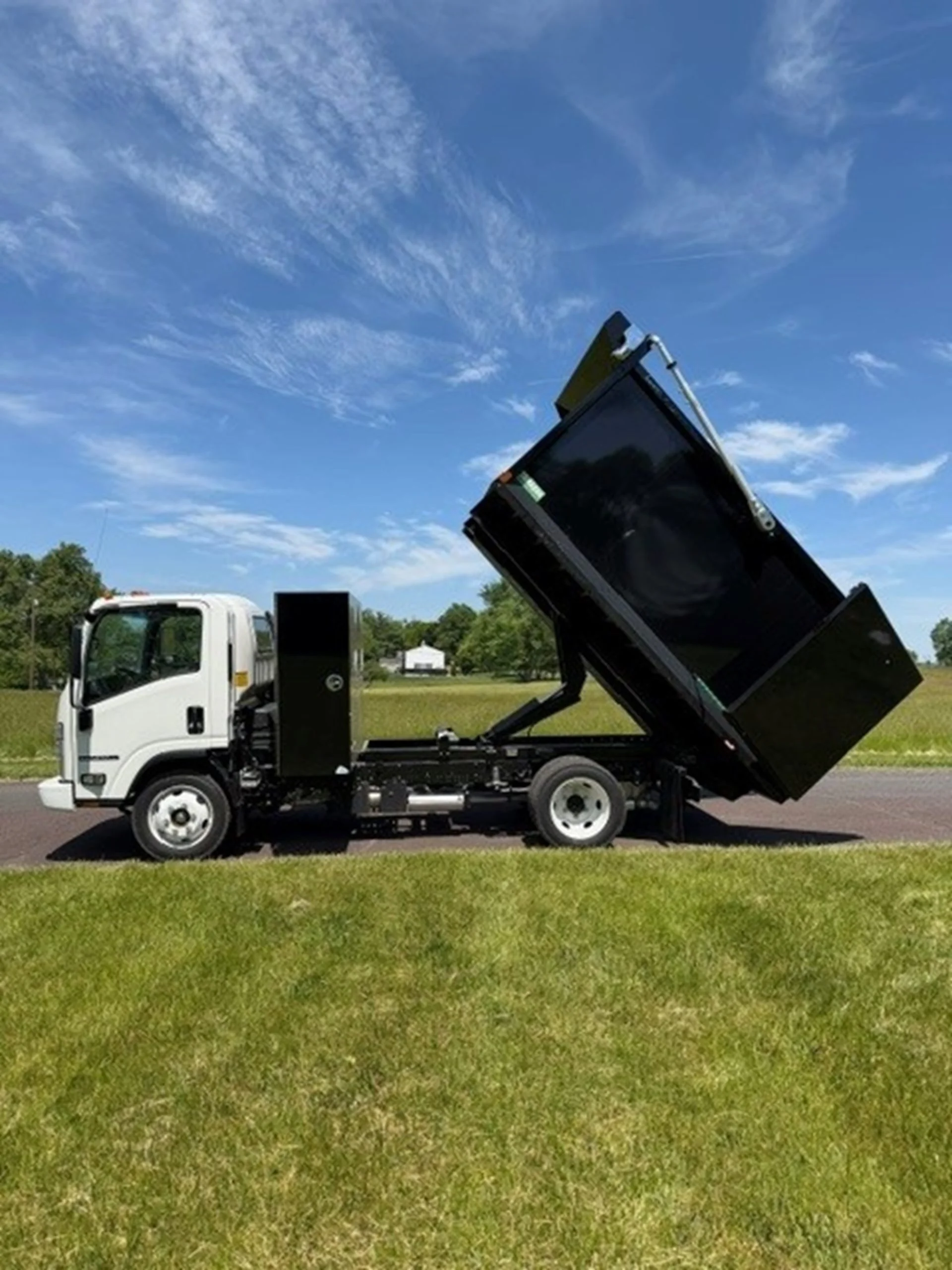 2026 Isuzu in Souderton, PA — photo 4