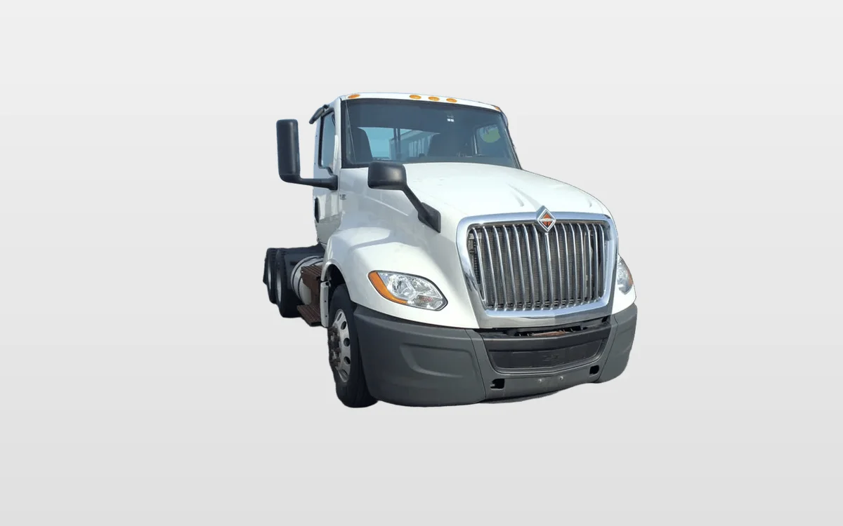 2019 International - image 1