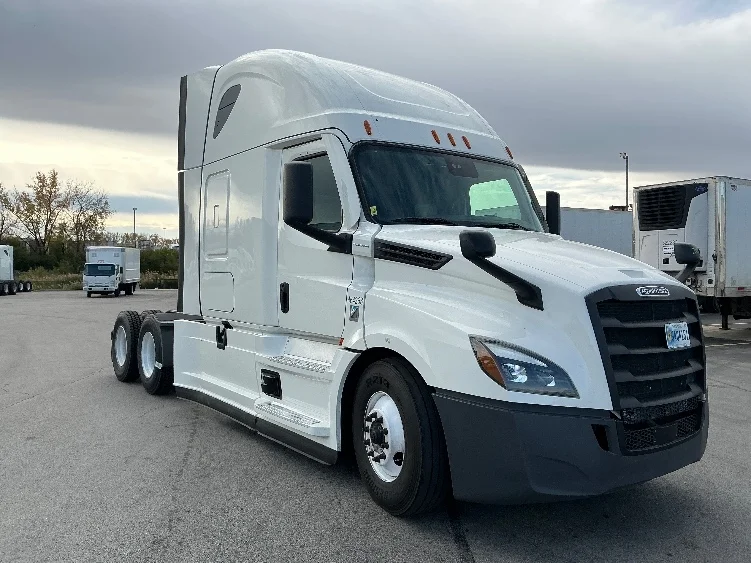 2022 Freightliner Cascadia in La Porte, IN