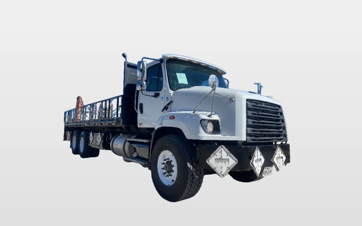 2019 Freightliner 114SD - image 1