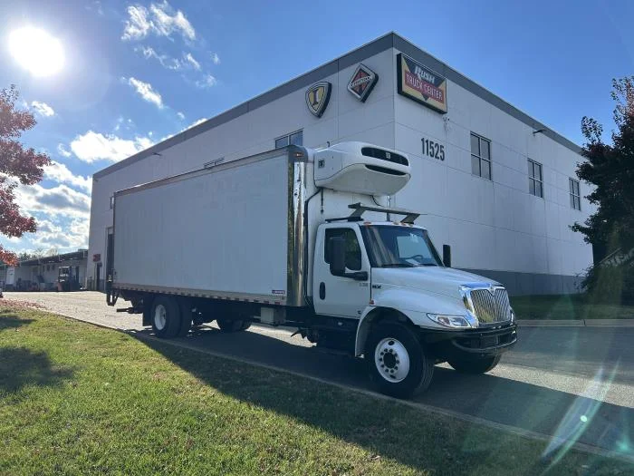 2022 International MV - image 4