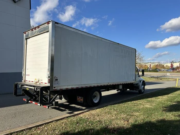 2022 International MV - image 6