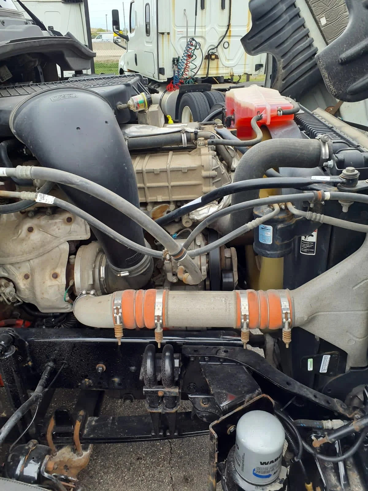 2020 Freightliner Cascadia in Oak Creek, WI — photo 13
