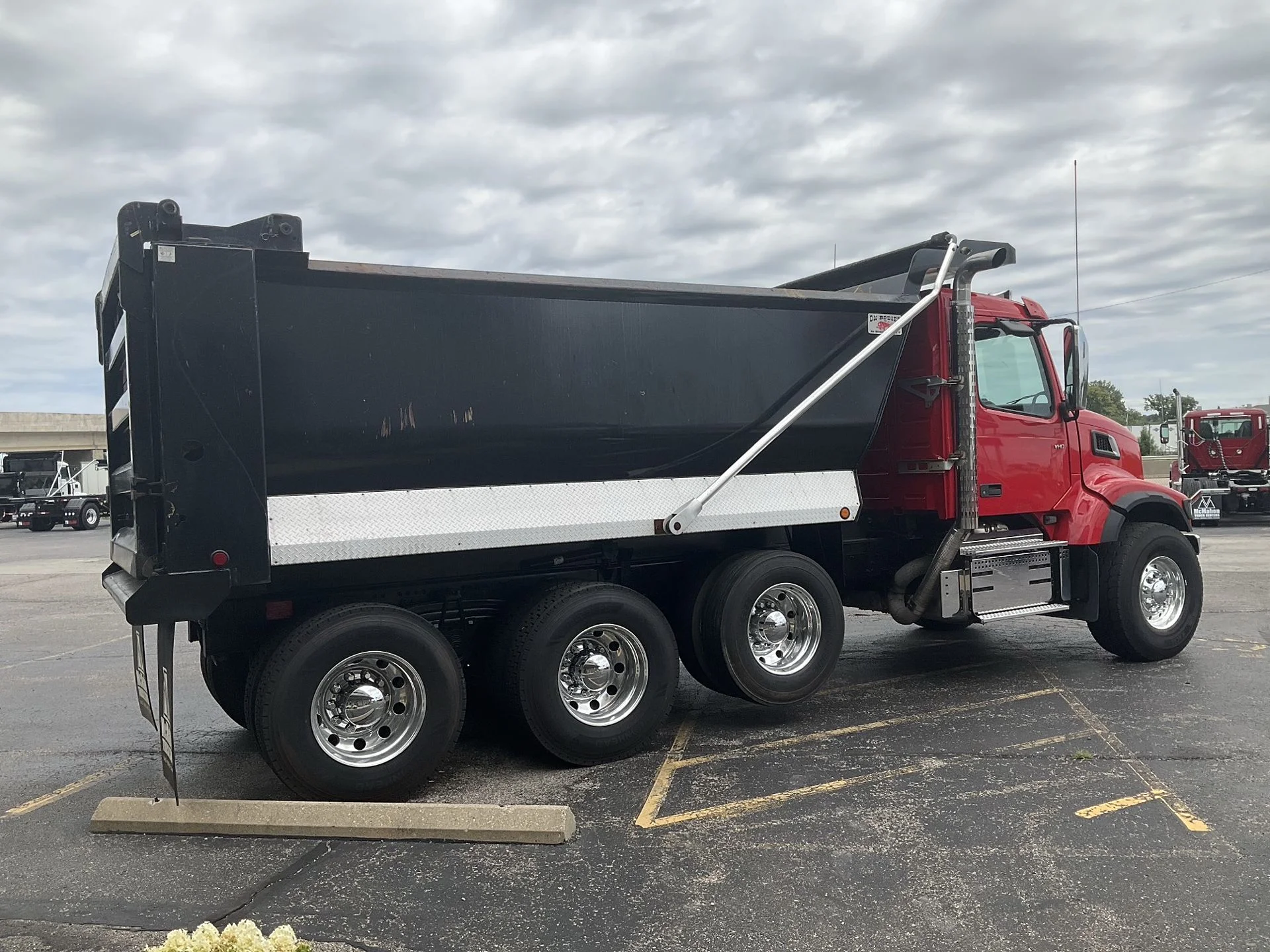 2024 Volvo in Indianapolis, IN — photo 5