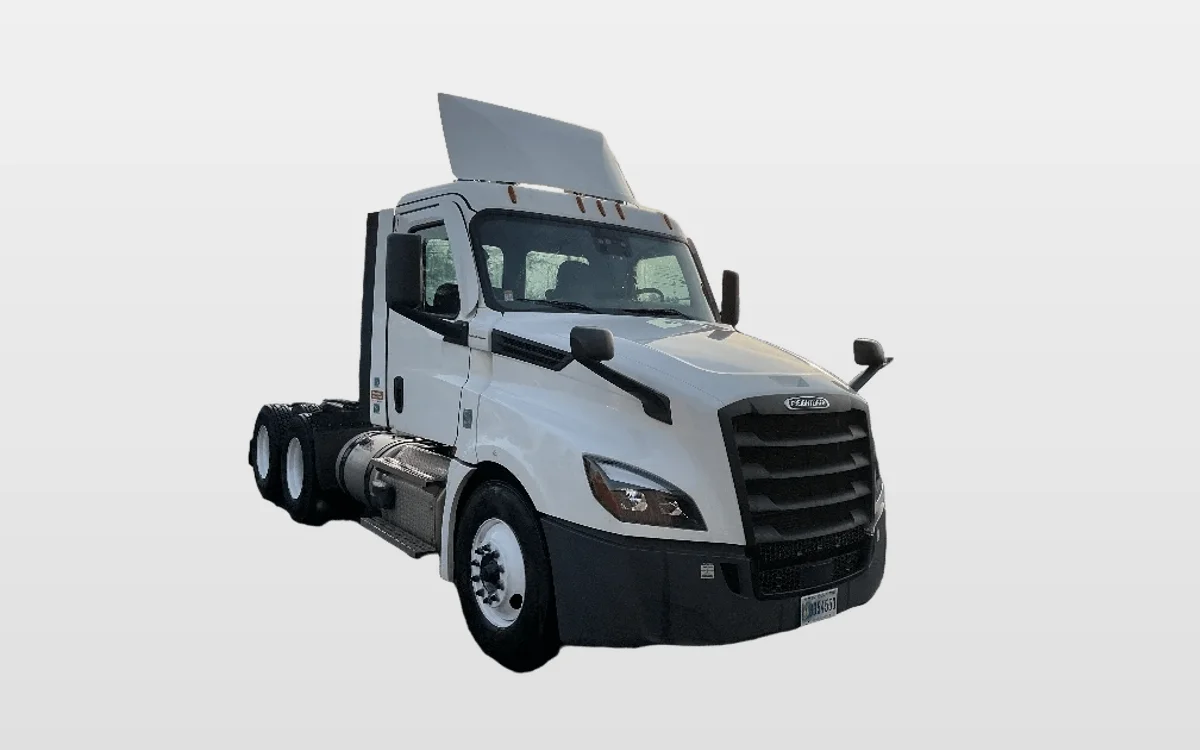 2021 Freightliner - image 1