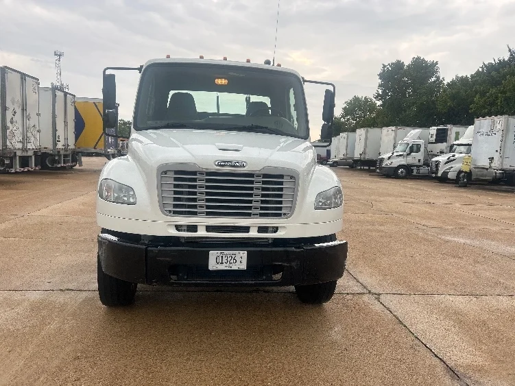 2019 Freightliner eM2 in Memphis, TN — photo 2