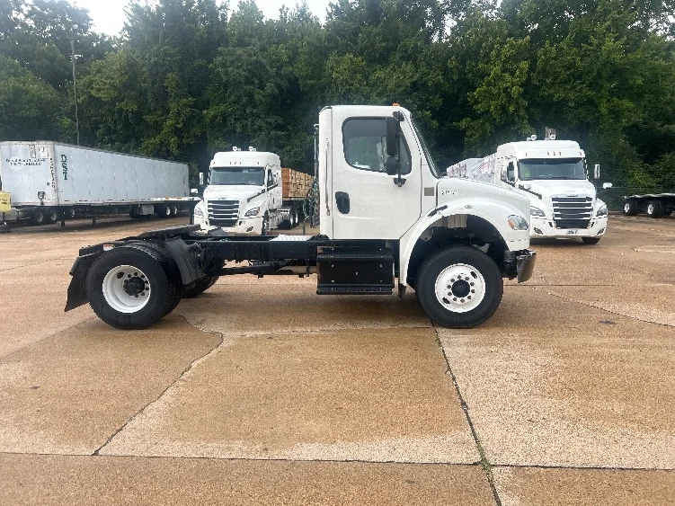 2019 Freightliner eM2 in Memphis, TN — photo 8