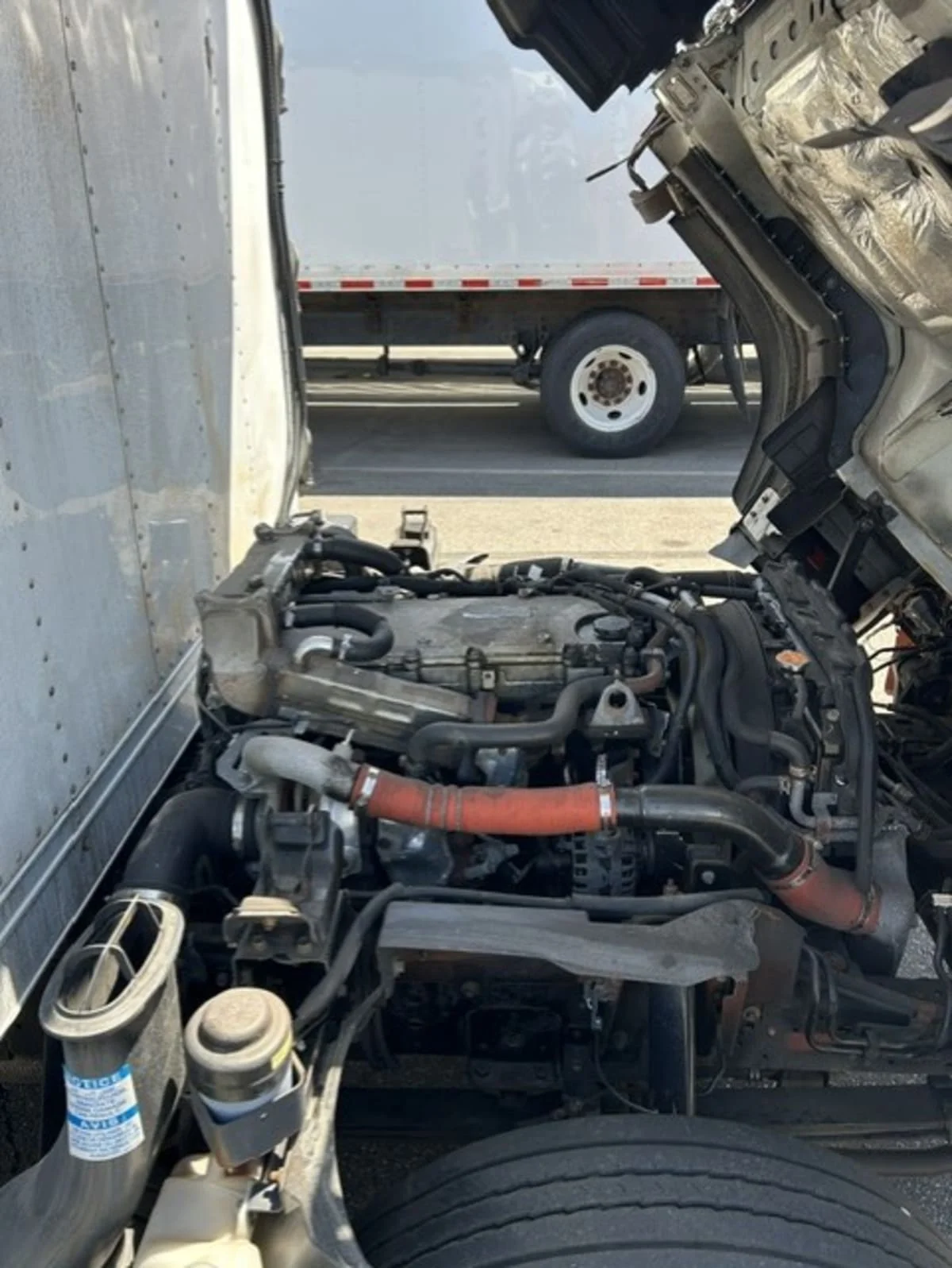 2020 Isuzu NQR in Farmingdale, NY — photo 13