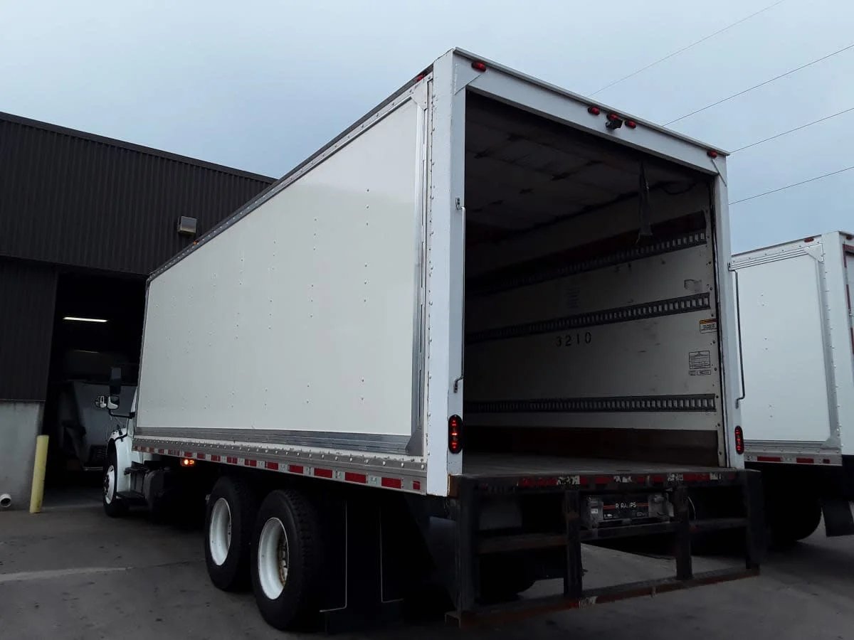 2019 Freightliner M2 106 in Kansas City, MO — photo 6