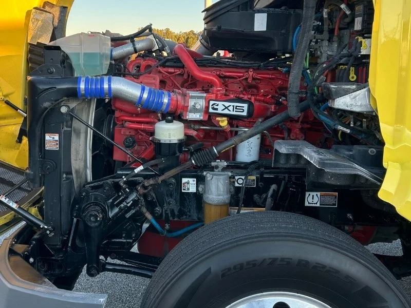 2021 Peterbilt 579 in Knoxville, TN — photo 16