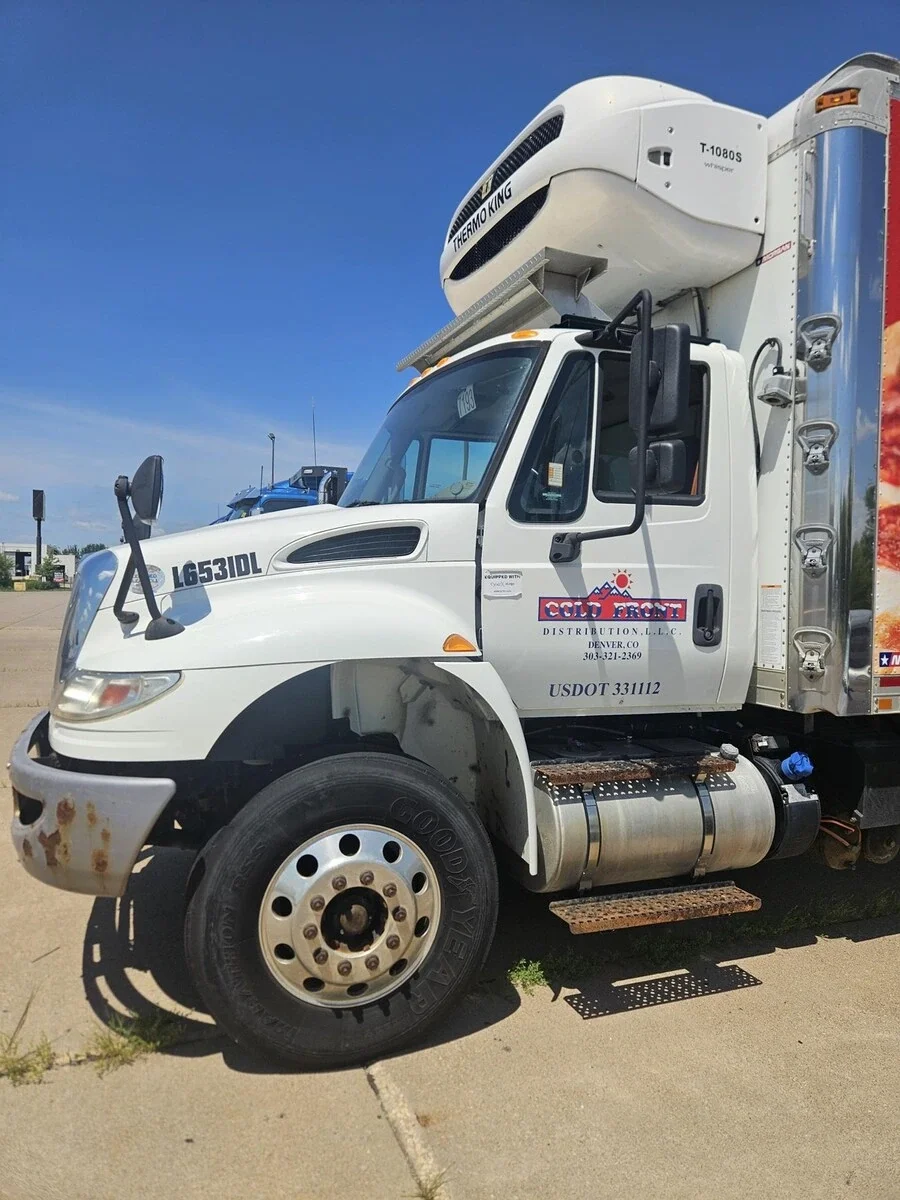 2017 International 4300 in Davenport, IA — photo 7