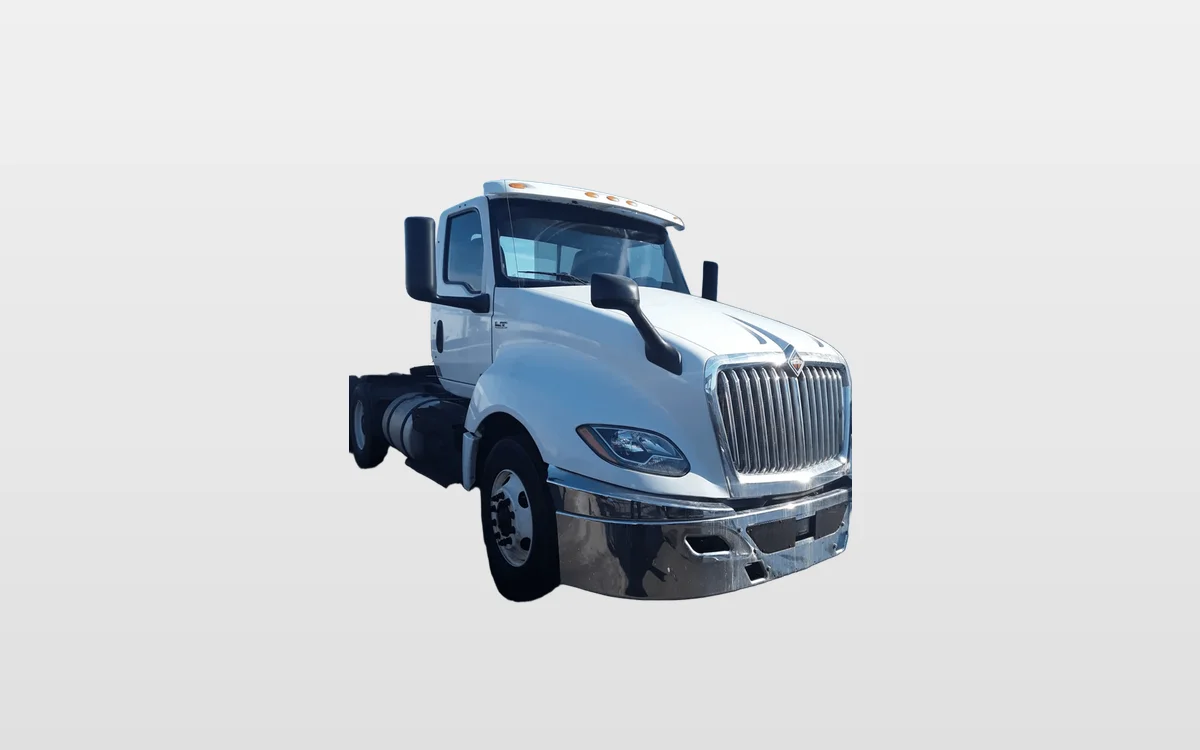 2019 International - image 1