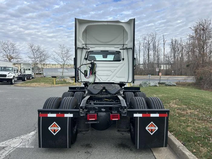 2026 International LT - image 7