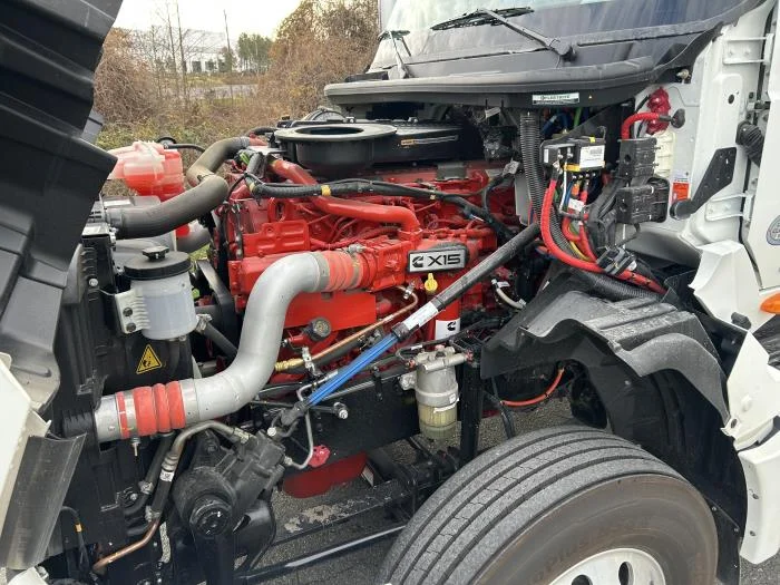 2026 International LT - image 11