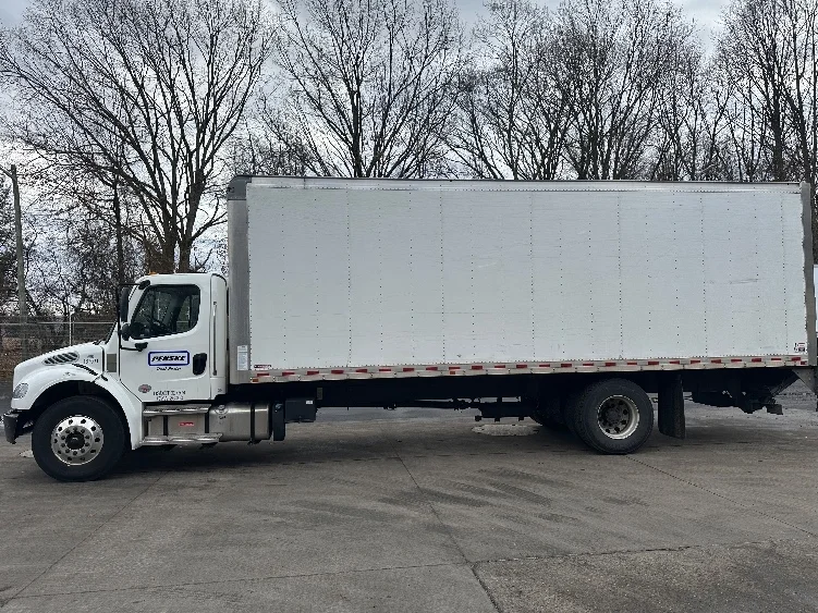 2023 Freightliner M2 106 - image 4