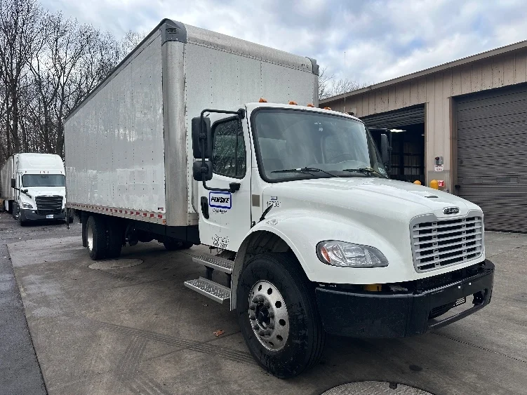 2023 Freightliner M2 106 - image 1