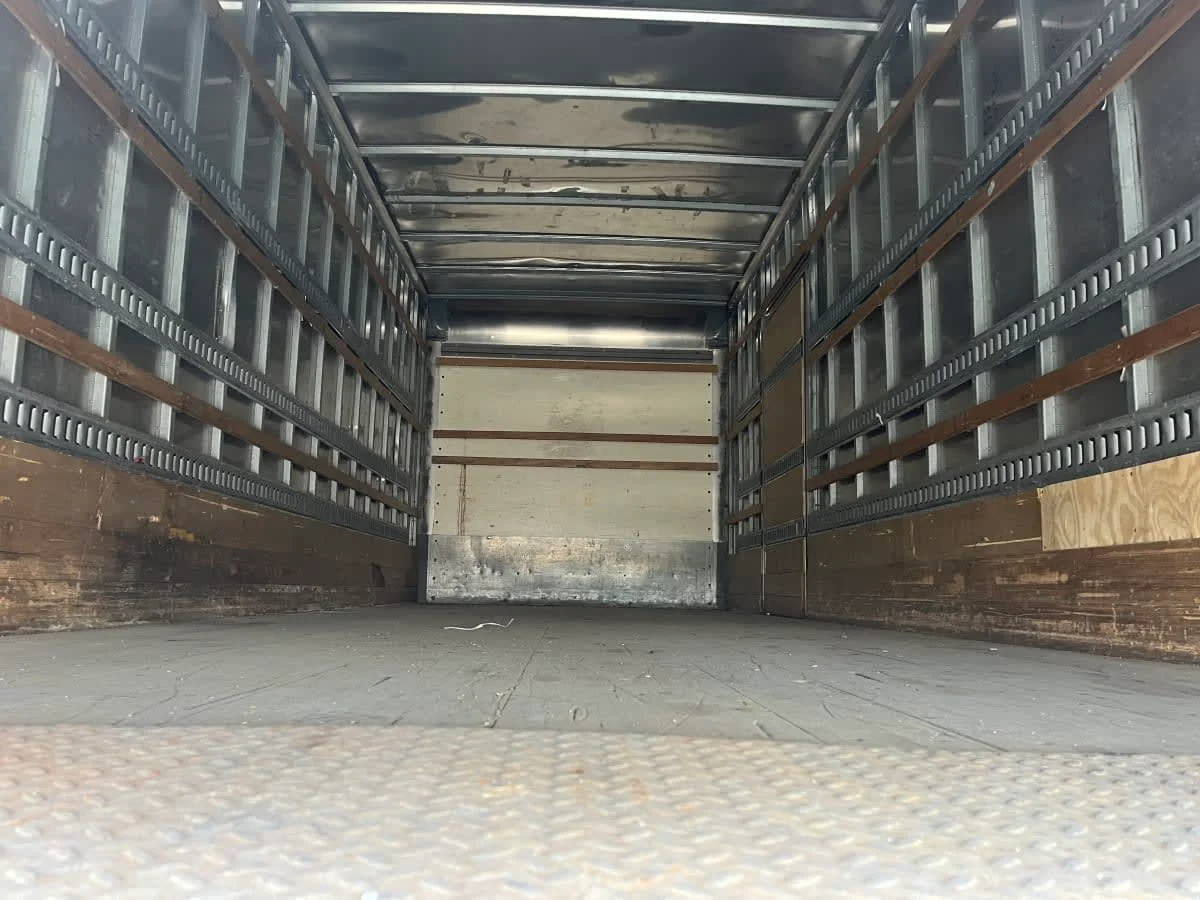2018 Freightliner M2 106 in Beltsville, MD — photo 8