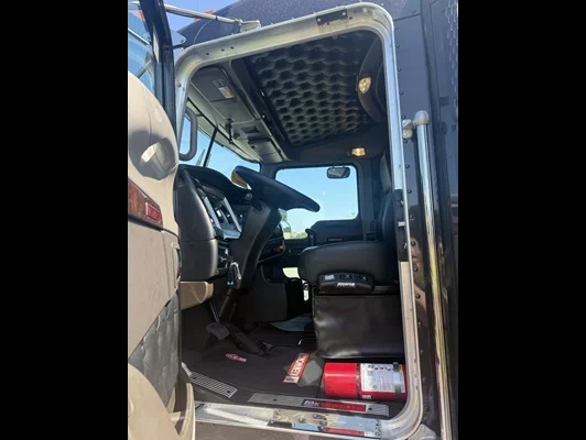 2027 Kenworth W900 in Van Buren, AR — photo 22