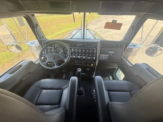 2027 Kenworth W900 in Van Buren, AR — photo 30