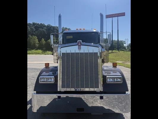 2027 Kenworth W900 in Van Buren, AR — photo 13